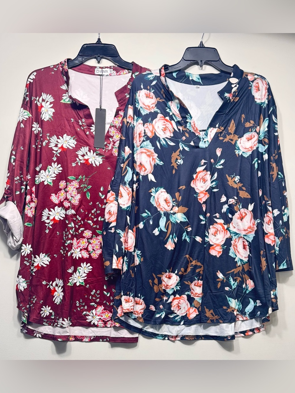 Set of 2 
Plus Size 3/4 Sleeve Shirts Floral Print V Neck Blouses Tunics size 4x